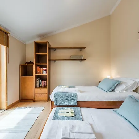 Porto Gaia Rum i privatbostad Valadares (Porto)